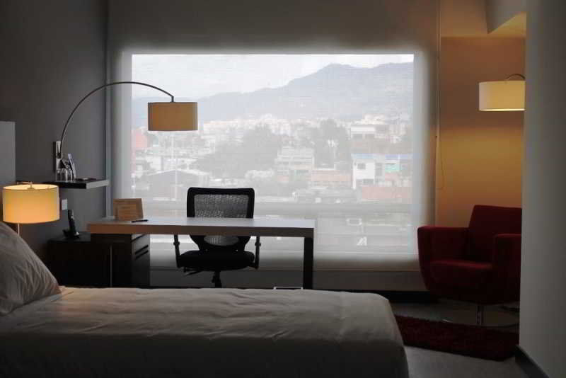 Nh Bogota Urban 26 Royal Hotel Exterior foto